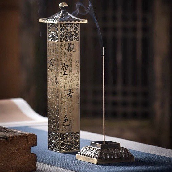 Tháp xông bằng đồng